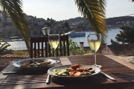 Romantic In Hvar * هفار